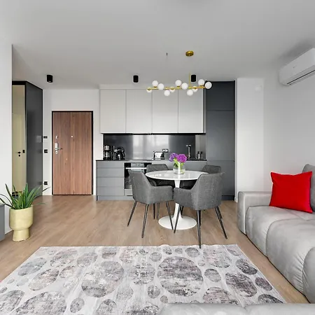 Lion Apartments - Premium Apartments With Parking In The Center Of Gdansk Apartment